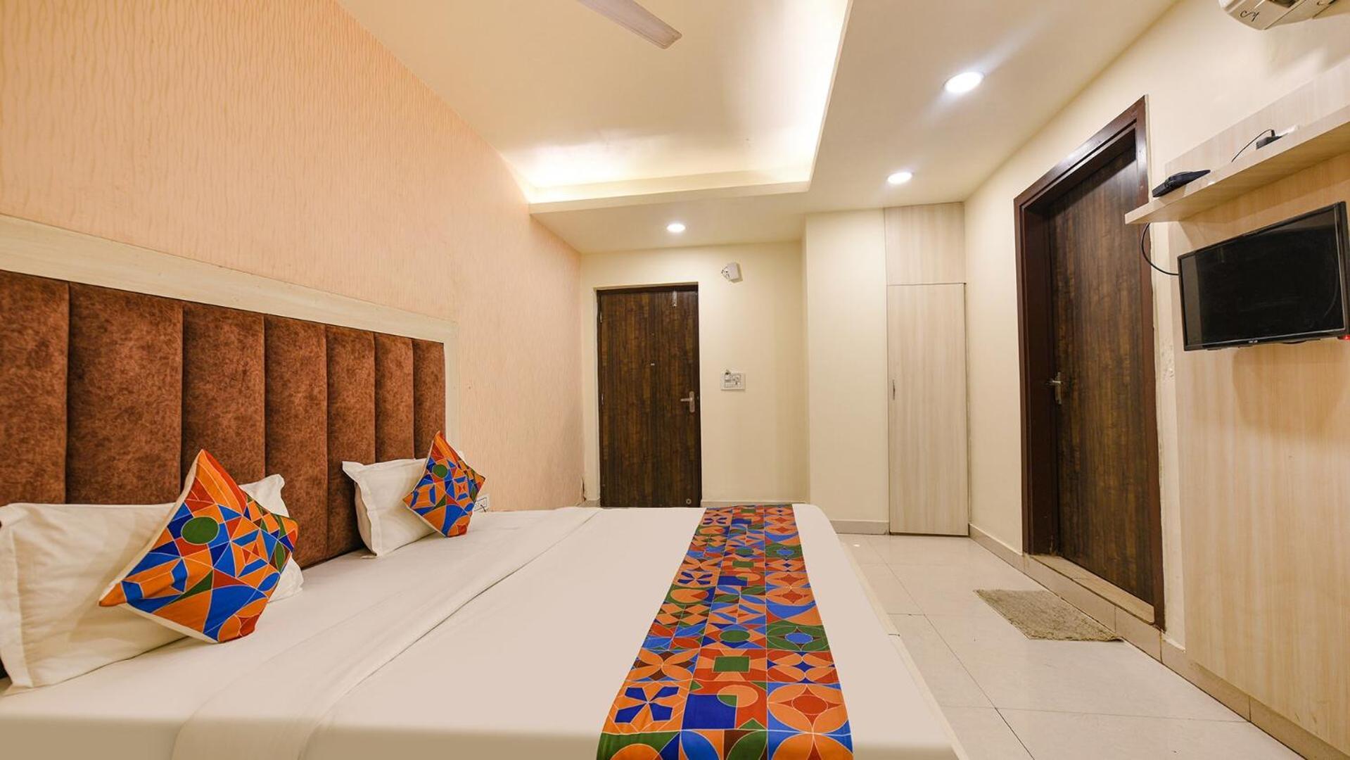 Hotel Seventh Heaven New Delhi Eksteriør bilde